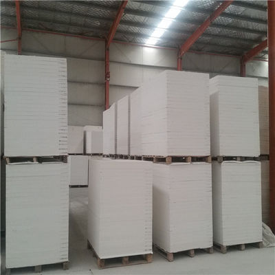 39%-55% contenido de Al2O3 aislamiento resistente al calor placa cerámica de aluminio