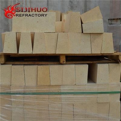 Refractoridad común ladrillo refractario de alumina amarillo para la fabricación de hornos de vidrio