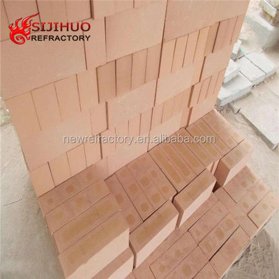 230x114x65mm Densidad a granel 0,6-0,8 g/cm3 Diatomita de aislamiento ladrillo para aislamiento