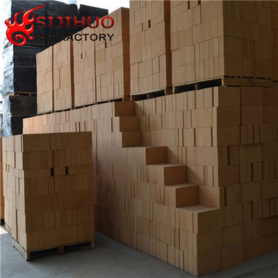 230*114*65MM Arcillas de ladrillo para revestimiento de hornos Contenido de SiO2 50-65% Contenido de SiC 1.2-1.4