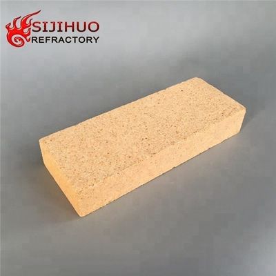 Costo de los bloques de alumina y de los ladrillos de arcilla de fuego que utilizan alta bauxita de alumina como materia prima