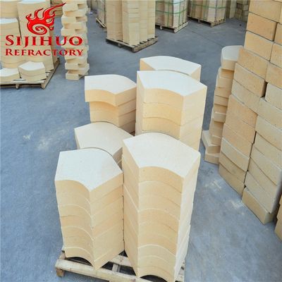 Alto aluminio 48 ladrillo de arcilla amarillo delgado redondo curvado horno refractario ladrillos de arcilla de fuego