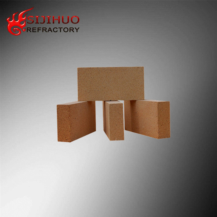 Cerámica para hornos de vidrio de baja porosidad con alto contenido de alumina SiO2
